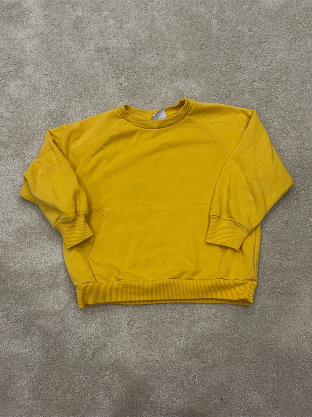 🦄5/25 Zara Yellow Crewneck